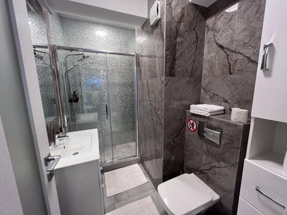 Apartament In Suceava, Zamca Apartment Exterior foto